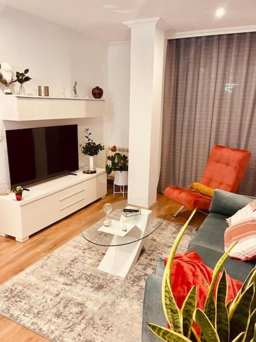 Apartamento Centrico Y De Diseno Con Parking ヴィーゴ エクステリア 写真